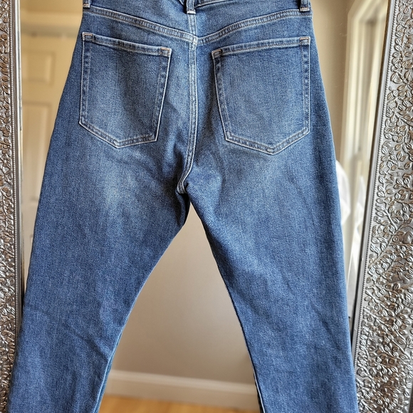Banana Republic Women's High-rise Straight Jeans.‎ Size 27. - Picture 3 of 3